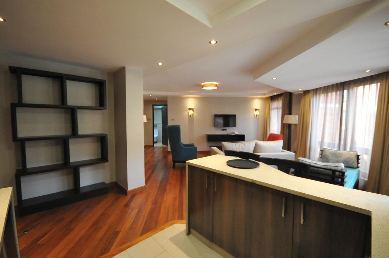 Longonot Place Serviced Apartment-Nairobi, City Centre Cbd エクステリア 写真